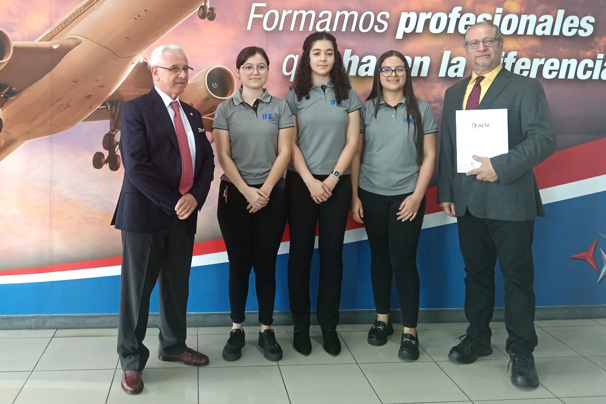 ALTA NEWS - ALTA and the Instituto de Formación Aeronáutica de Costa Rica sign a Memorandum of Understanding (MoU) within the framework of the Scholarship Program “Girls with Goals”