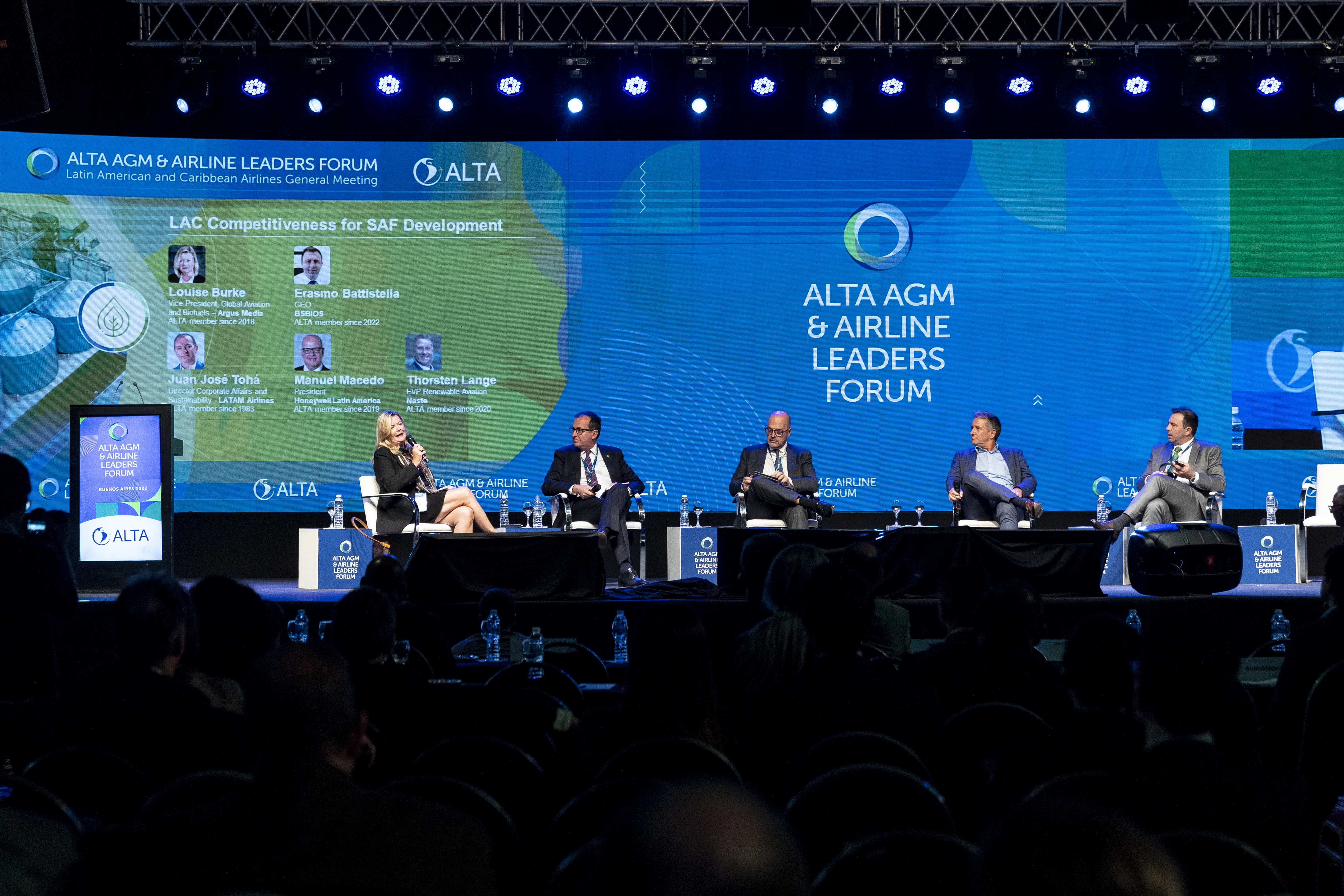 ALTA NEWS - Indústria aérea defende políticas públicas que incentivem a produção sustentável de combustíveis